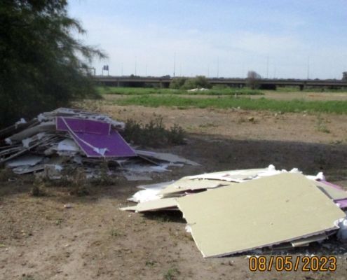 Un año más, restos de casetas en Tablada