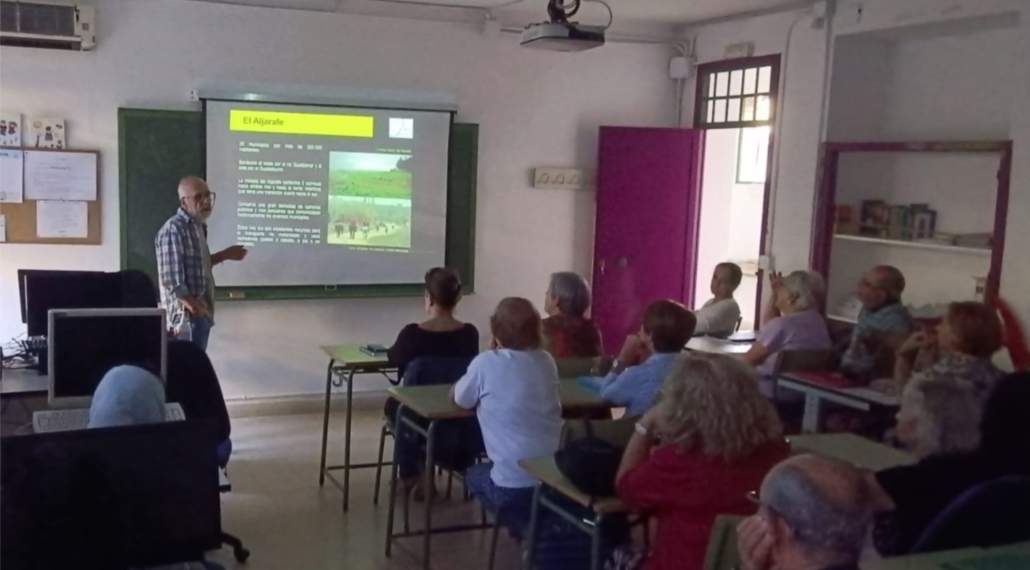 Hemos colaborado con el centro de personas adultas de san juan de aznalfarache dando a conocer el Riopudio