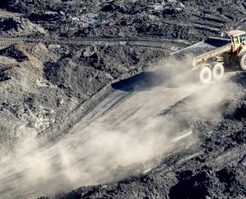 Artículo sobre el papel de los y las profesionales en los proyectos mineros en Andalucía